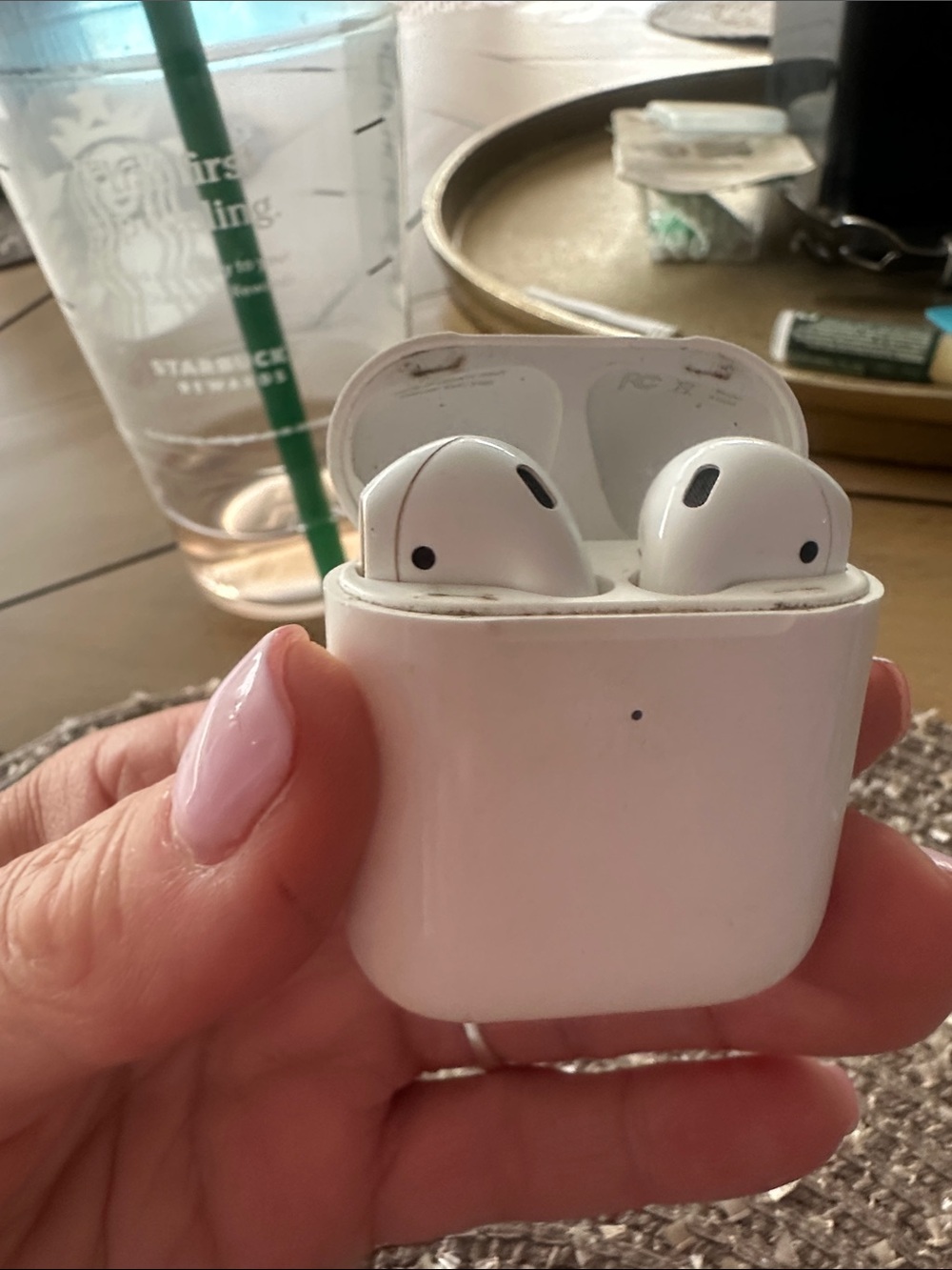 Apple Wireless Earbuds and Charging Case - White
